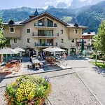 In Mit Geraeumigem Balkon Und Weitem Blick By Interhome Chamonix