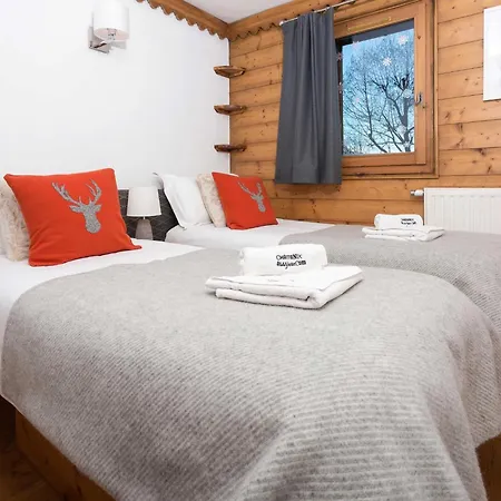 In Mit Geraeumigem Balkon Und Weitem Blick By Interhome * Chamonix