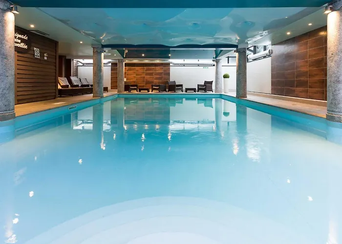 In Mit Geraeumigem Balkon Und Weitem Blick By Interhome * Chamonix