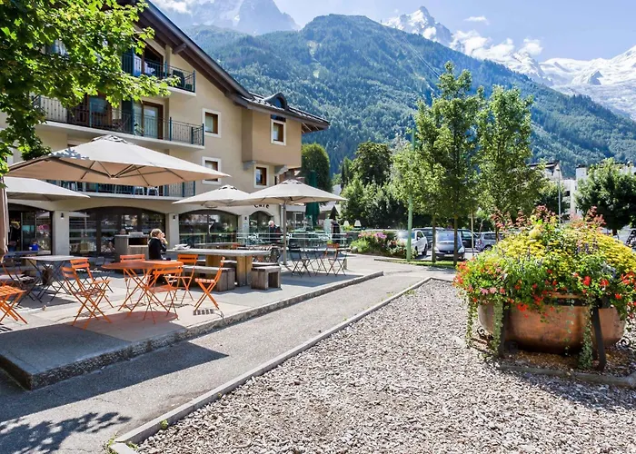 In Mit Geraeumigem Balkon Und Weitem Blick By Interhome